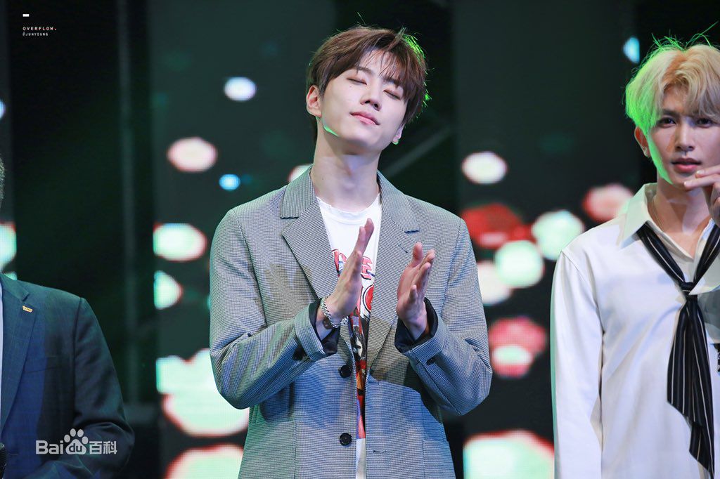 李濬荣(Jun)舞台照图片图集