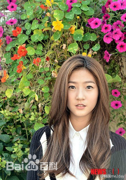 金赛纶(/Kim Sae ron)2014采访性感图片图集