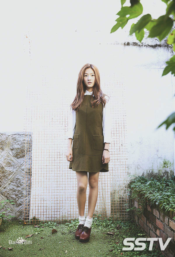 金赛纶(/Kim Sae ron)2014采访性感图片图集