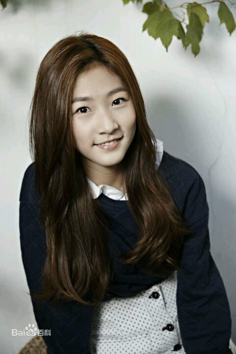 金赛纶(/Kim Sae ron)2014采访性感图片图集