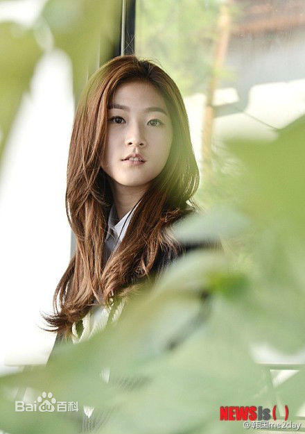 金赛纶(/Kim Sae ron)2014采访性感图片图集