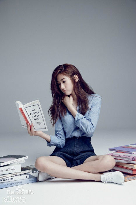 金赛纶(/Kim Sae ron)allure图册