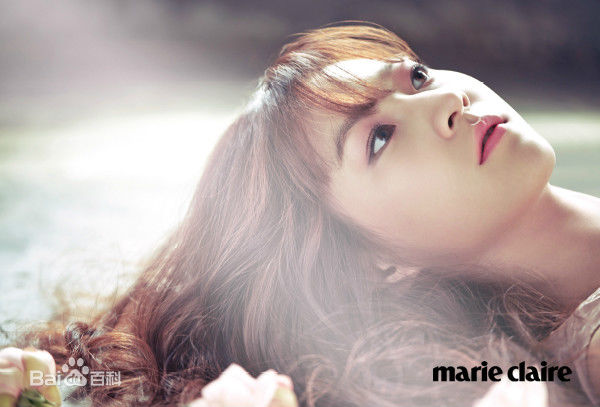 金赛纶(/Kim Sae ron)MarieClaire生活照