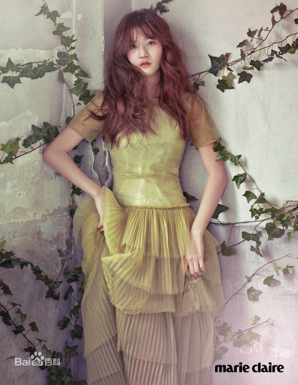 金赛纶(/Kim Sae ron)MarieClaire生活照