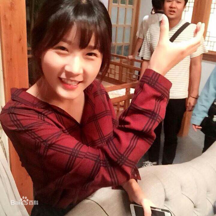 金赛纶(/Kim Sae ron)生活壁纸壁纸