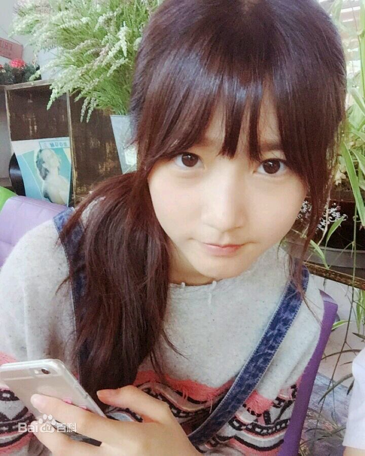 金赛纶(/Kim Sae ron)生活壁纸壁纸