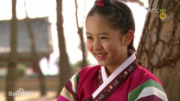 金所泫(，Kim So Hyun)金所炫影视照前后照片