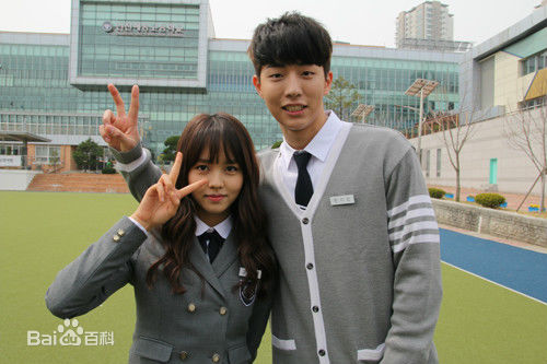 金所泫(，Kim So Hyun)金所炫影视照前后照片