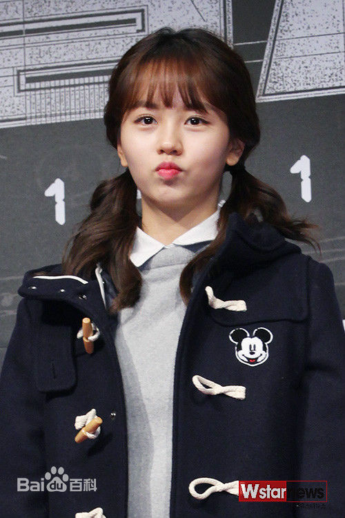 金所泫(，Kim So Hyun)金所炫出席活动照壁纸壁纸