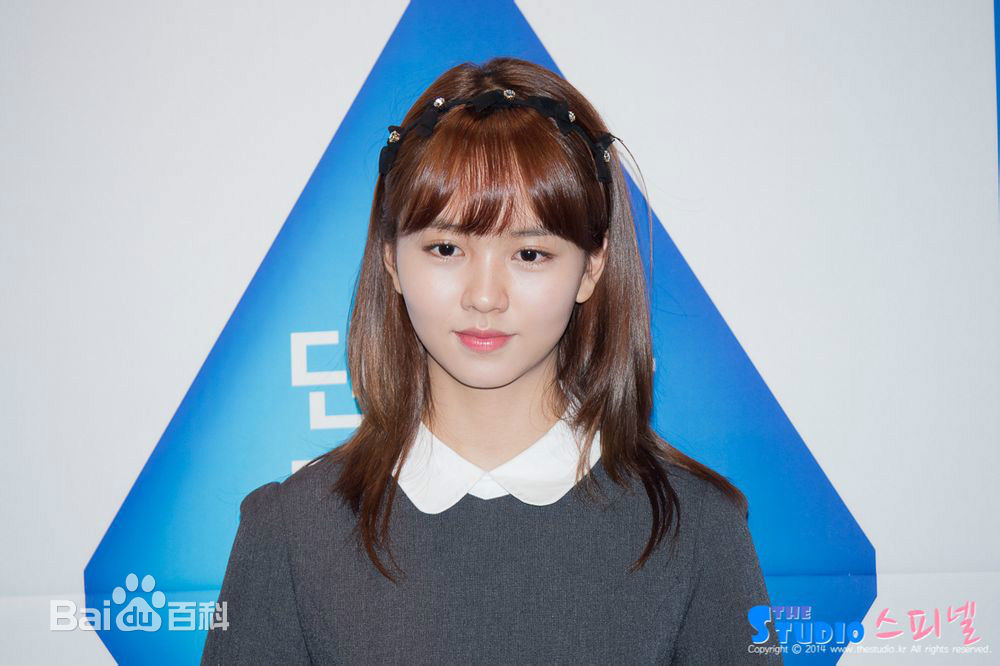 金所泫(，Kim So Hyun)金所炫出席活动照壁纸壁纸