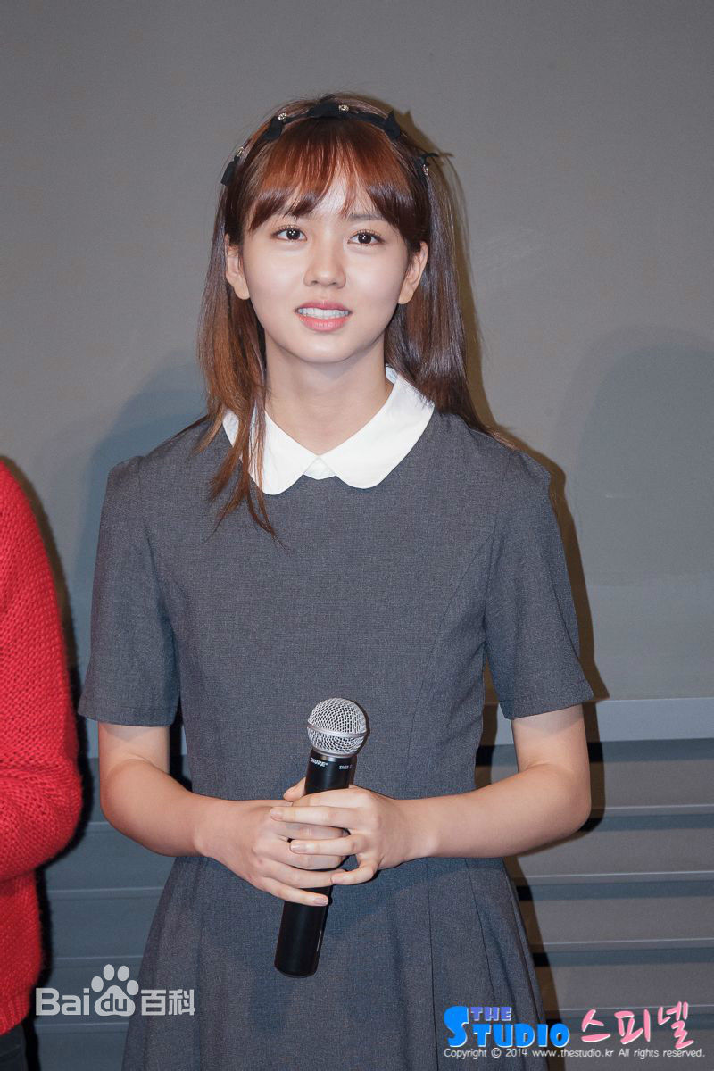 金所泫(，Kim So Hyun)金所炫出席活动照壁纸壁纸