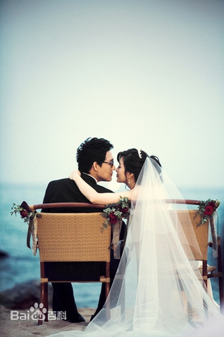 朴成雄()、申恩晶夫妇生活照相册