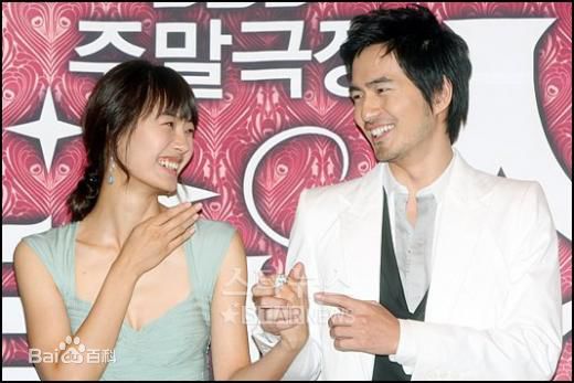 梁静雅()玻璃之城剧照