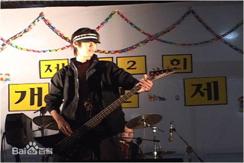 金贤重((韩)Kim Hyun Joong(英)キム·ヒョンジュン(日))青年乐队时期的照片图片图集