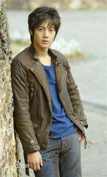 金贤重((韩)Kim Hyun Joong(英)キム·ヒョンジュン(日))出道早期图前后照片