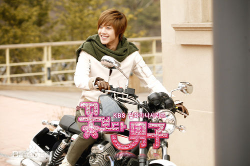 金贤重((韩)Kim Hyun Joong(英)キム·ヒョンジュン(日))荧幕形象性感图片图集