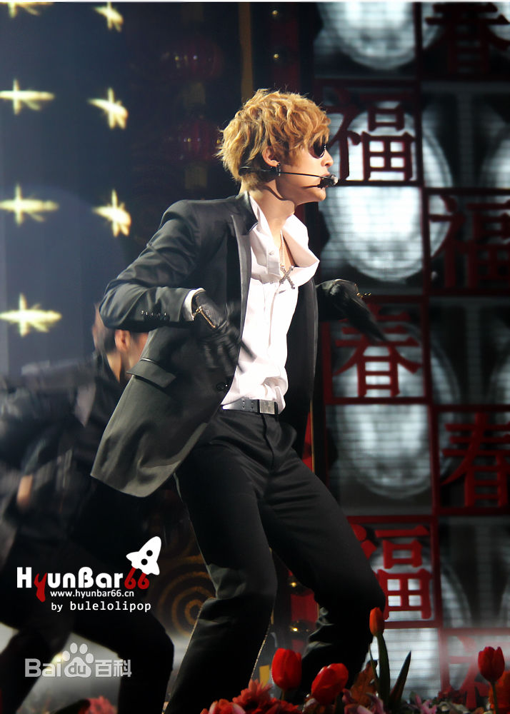 金贤重((韩)Kim Hyun Joong(英)キム·ヒョンジュン(日))辽视春晚前后照片