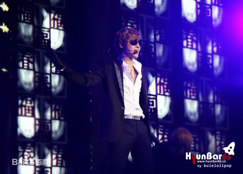 金贤重((韩)Kim Hyun Joong(英)キム·ヒョンジュン(日))辽视春晚前后照片