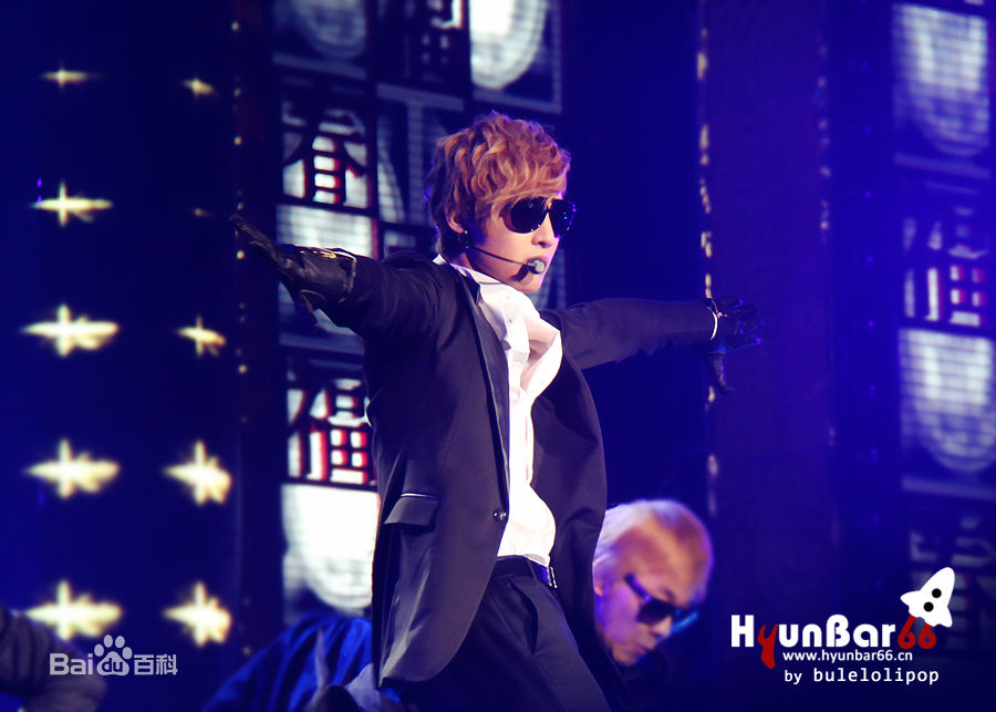 金贤重((韩)Kim Hyun Joong(英)キム·ヒョンジュン(日))辽视春晚前后照片