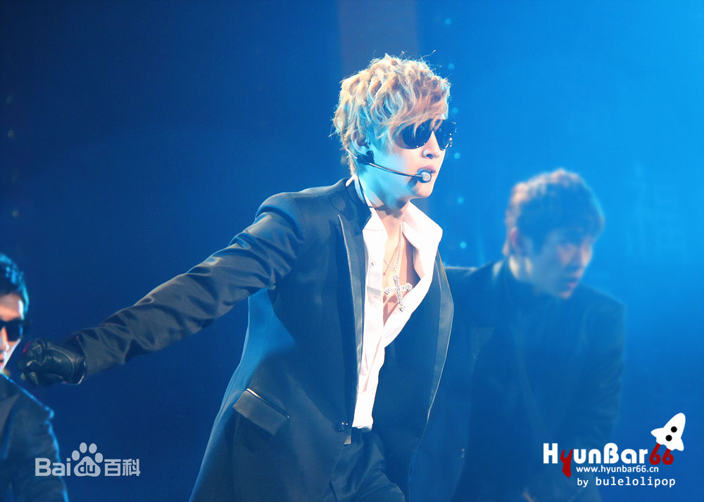 金贤重((韩)Kim Hyun Joong(英)キム·ヒョンジュン(日))辽视春晚前后照片