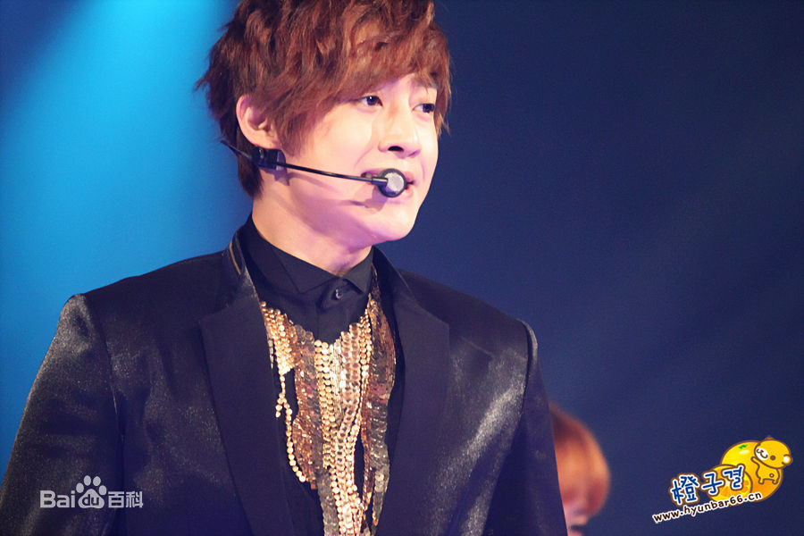 金贤重((韩)Kim Hyun Joong(英)キム·ヒョンジュン(日))辽视春晚前后照片