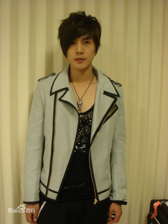 高清金贤重((韩)Kim Hyun Joong(英)キム·ヒョンジュン(日))精彩图册