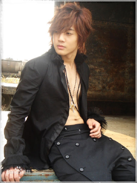 高清金贤重((韩)Kim Hyun Joong(英)キム·ヒョンジュン(日))精彩图册