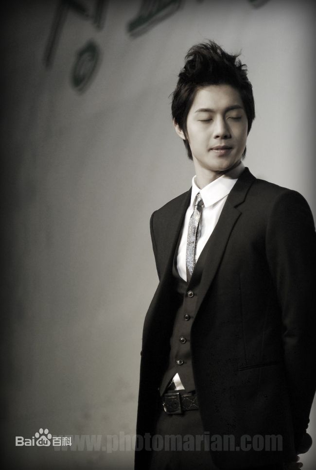 高清金贤重((韩)Kim Hyun Joong(英)キム·ヒョンジュン(日))精彩图册