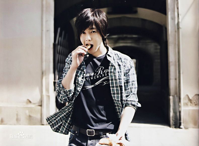 高清金贤重((韩)Kim Hyun Joong(英)キム·ヒョンジュン(日))精彩图册