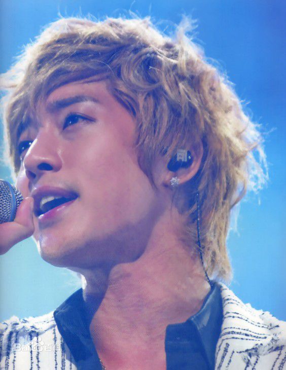 金贤重((韩)Kim Hyun Joong(英)キム·ヒョンジュン(日))2011最新照图片图册