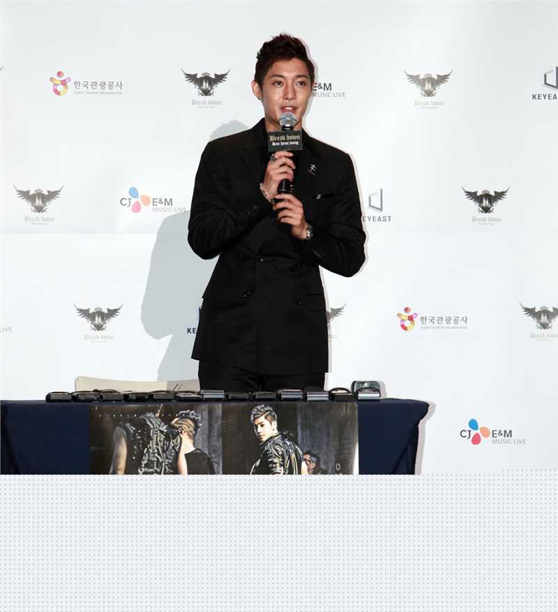 高清金贤重((韩)Kim Hyun Joong(英)キム·ヒョンジュン(日))精彩图册