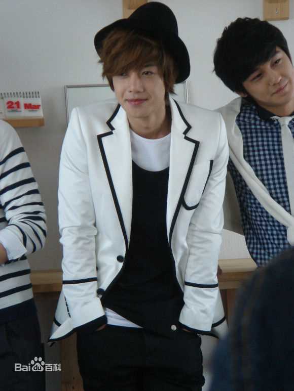 精选金贤重((韩)Kim Hyun Joong(英)キム·ヒョンジュン(日))精彩图册