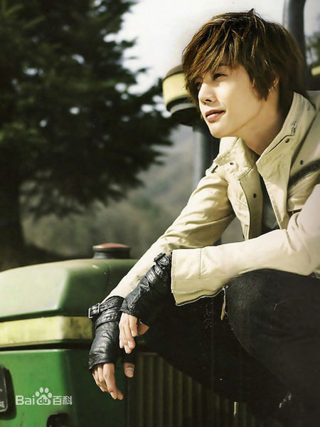 精选金贤重((韩)Kim Hyun Joong(英)キム·ヒョンジュン(日))精彩图册