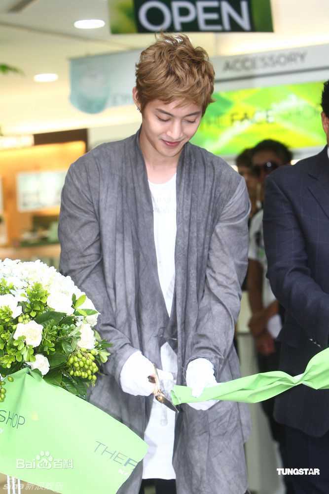 最新金贤重((韩)Kim Hyun Joong(英)キム·ヒョンジュン(日))精彩图册