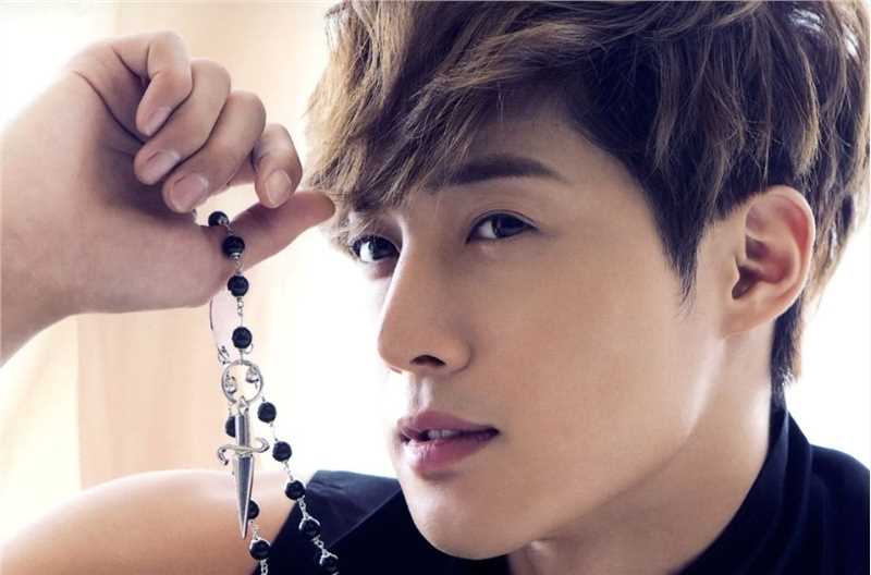 最新金贤重((韩)Kim Hyun Joong(英)キム·ヒョンジュン(日))性感图片