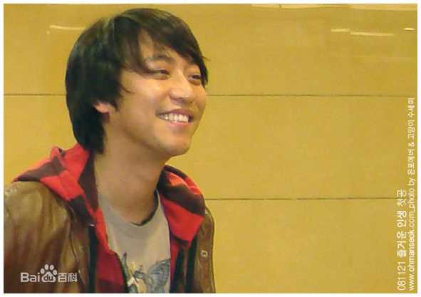 吴万石(Oh Man Seok)出席活动前后照片