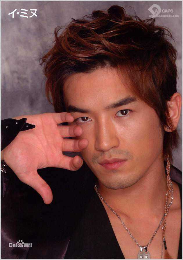 李玟雨(Lee Min Woo/)最新杂志壁纸