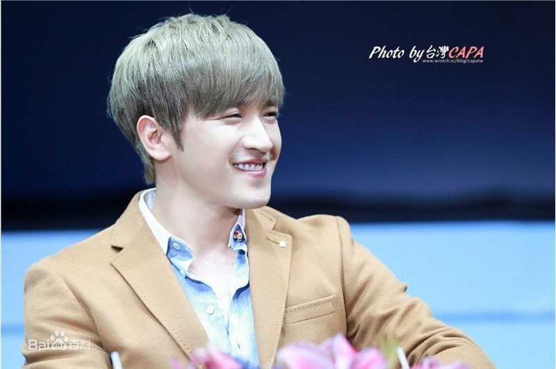 李玟雨(Lee Min Woo/)FM生活照