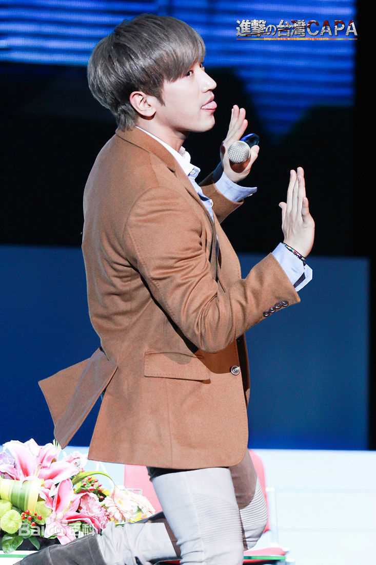 李玟雨(Lee Min Woo/)FM生活照