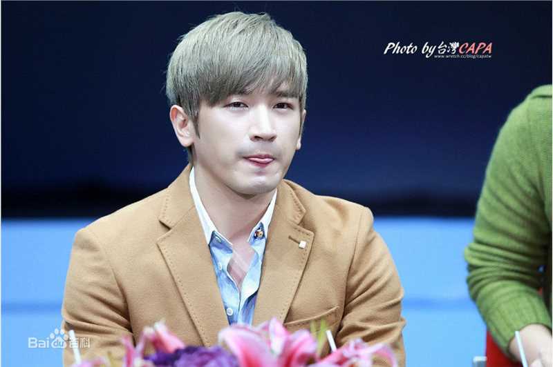 李玟雨(Lee Min Woo/)FM生活照