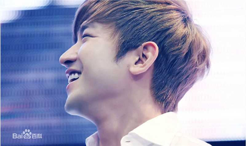 精选李玟雨(Lee Min Woo/)图片