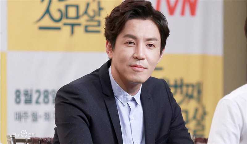 最优质崔元英(，Choi Wonyoung)生活照