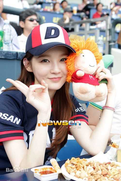 姜敏京(，Kang Min Kyung)广告代言性感图片图集