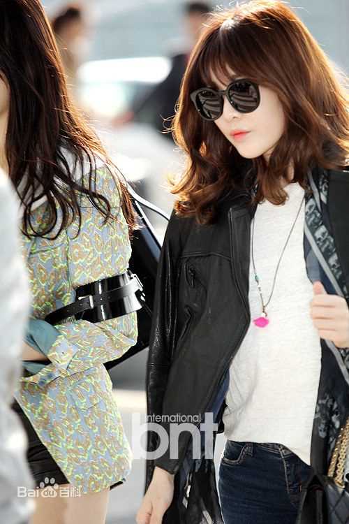 姜敏京(，Kang Min Kyung)国外活动壁纸壁纸