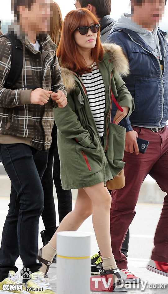 姜敏京(，Kang Min Kyung)国外活动壁纸壁纸