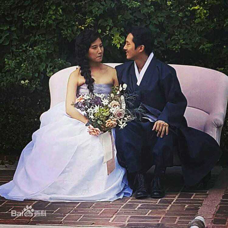 史蒂文·元(Steven Yeun)和妻子Joana Pak素颜照相册