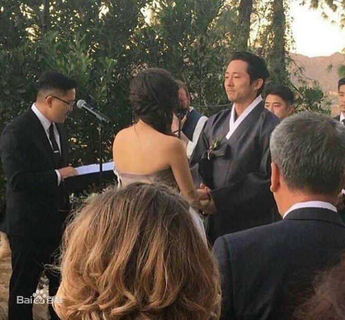 史蒂文·元(Steven Yeun)和妻子Joana Pak素颜照相册