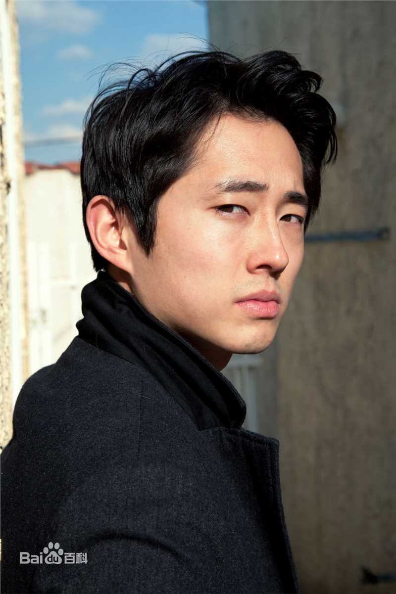 最全史蒂文·元(Steven Yeun)素颜照
