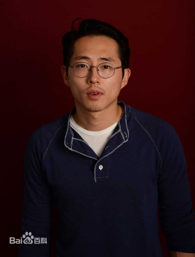 最全史蒂文·元(Steven Yeun)素颜照
