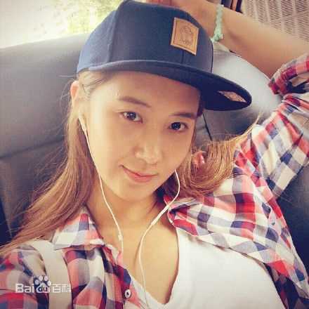 权俞利(，Kwon Yu Ri，クォンユリ)IG微博照片壁纸壁纸